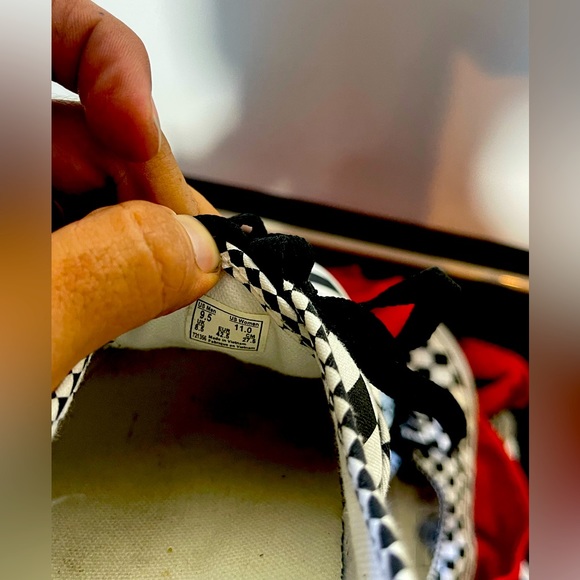 Vans shoes!!!! - Picture 5 of 5